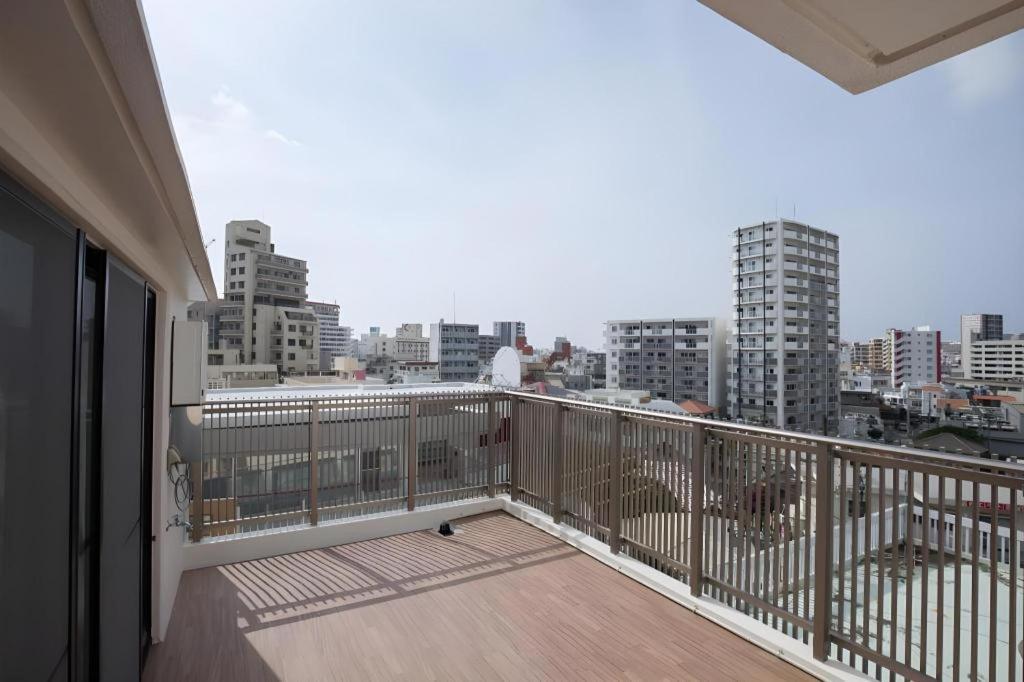 Condominio Makishi Наха Экстерьер фото